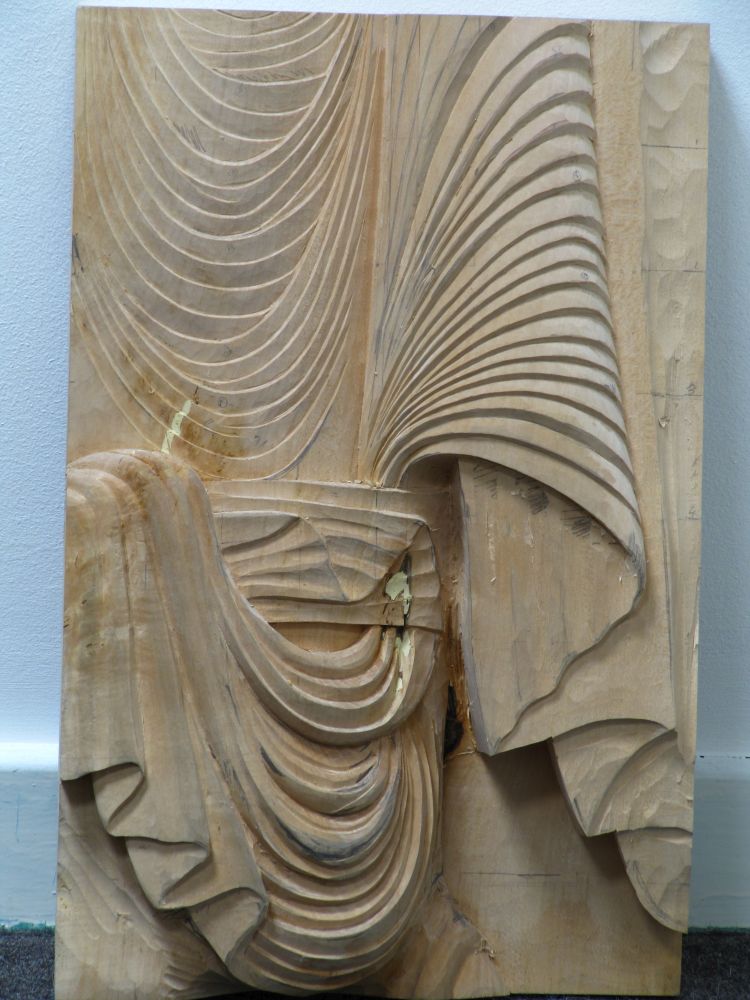 Philippe Lefebvre, iconographe et sculpteur sur bois d’art sacré, met son talent au service de la beauté, en particulier dans le cadre de la liturgie. Atelier Épiphanie Création